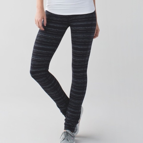 Lululemon Skinny Groove Pant II (Roll Down) size 6 - Picture 1 of 8